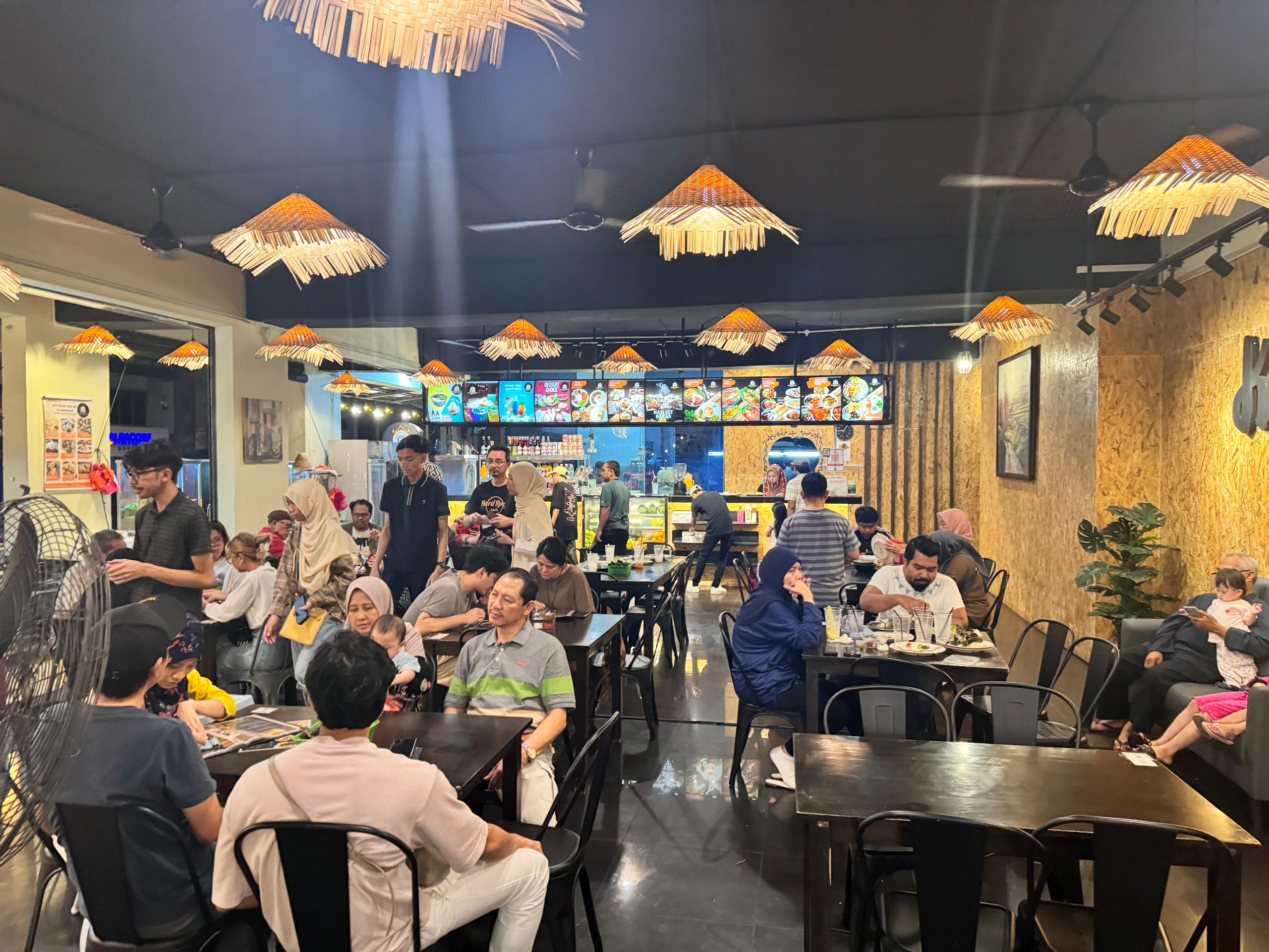 WhatsApp Image 2024-06-14 at 20.18.27_b17c1447